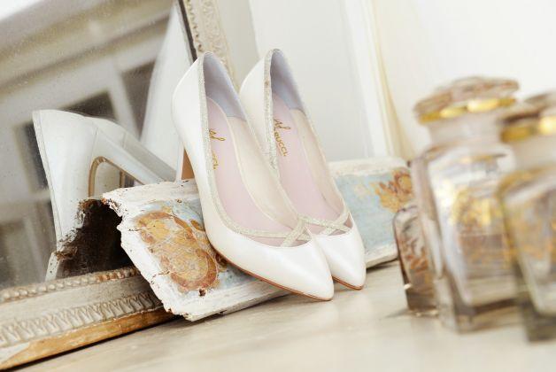 Brudesko fra Lilly Brudekjoler